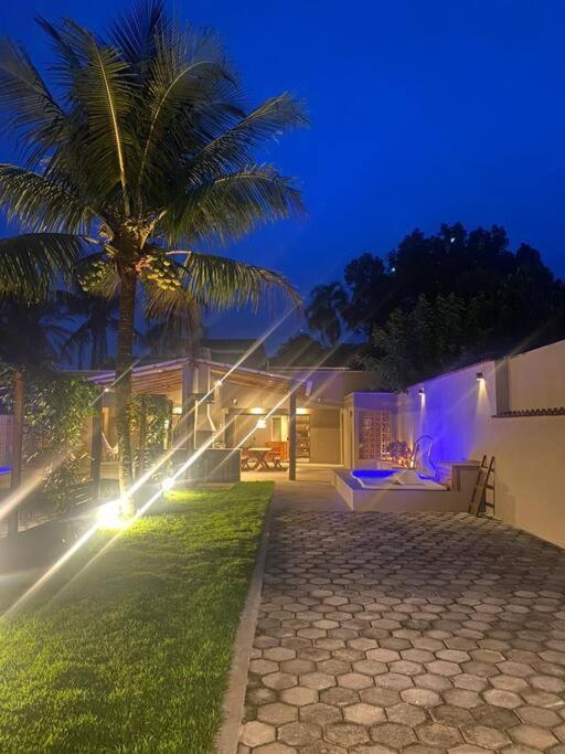 Novo-refugio Do Arquiteto - Casa Coqueiro, 4 Minutos Caminhando Ate A